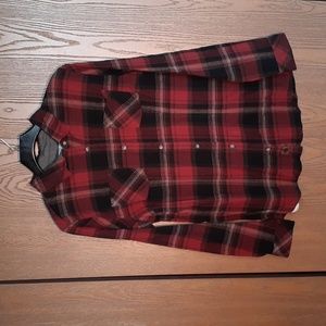 Legendary Whitetails men's 100% heavyweight plaid red and black flannel top med